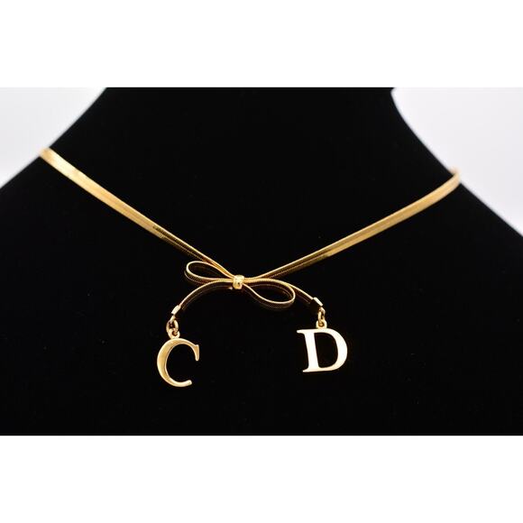 Christian Dior Vintage Bow Collar Necklace Logo CD Charm Gold Chain Signed BinA - Picture 1 of 12